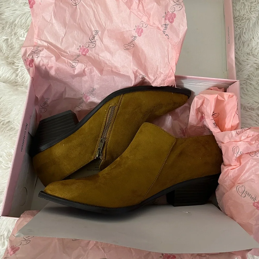 Penny Loves Kenny Microsuede Sync Ankle Boots Size 9 - NWT - Picture 14 of 15